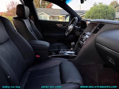 2015 INFINITI QX70   - Photo 12 - Reseda, CA 91335