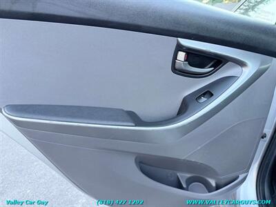 2013 Hyundai ELANTRA GLS   - Photo 23 - Reseda, CA 91335