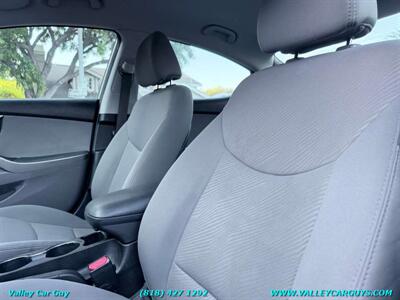 2013 Hyundai ELANTRA GLS   - Photo 12 - Reseda, CA 91335