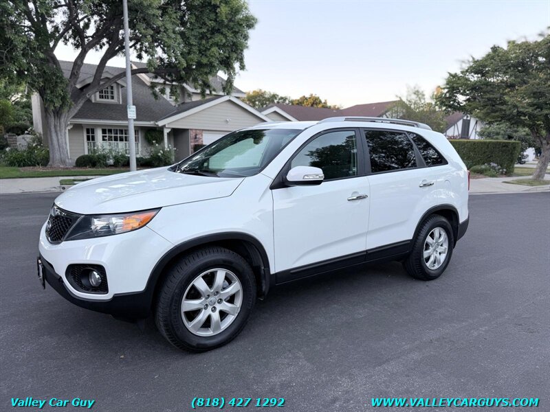 2013 Kia Sorento LX   - Photo 1 - Reseda, CA 91335