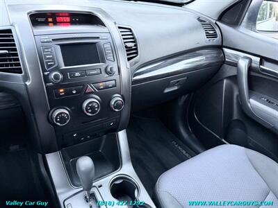 2013 Kia Sorento LX - Photo 16 - Reseda, CA 91335