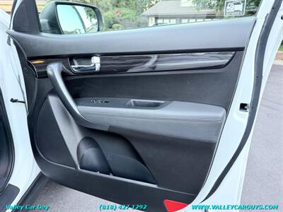 2013 Kia Sorento LX - Photo 22 - Reseda, CA 91335