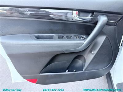 2013 Kia Sorento LX - Photo 21 - Reseda, CA 91335