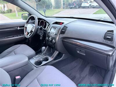 2013 Kia Sorento LX - Photo 10 - Reseda, CA 91335