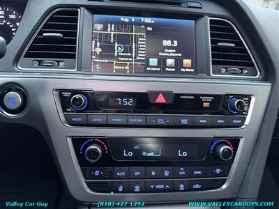 2015 Hyundai SONATA Limited - Photo 18 - Reseda, CA 91335
