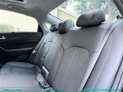 2015 Hyundai SONATA Limited - Photo 22 - Reseda, CA 91335