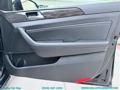 2015 Hyundai SONATA Limited - Photo 28 - Reseda, CA 91335