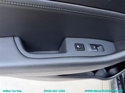 2015 Hyundai SONATA Limited - Photo 24 - Reseda, CA 91335