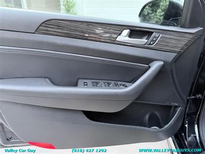 2015 Hyundai SONATA Limited - Photo 27 - Reseda, CA 91335