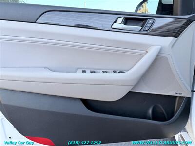 2015 Hyundai SONATA Limited   - Photo 31 - Reseda, CA 91335