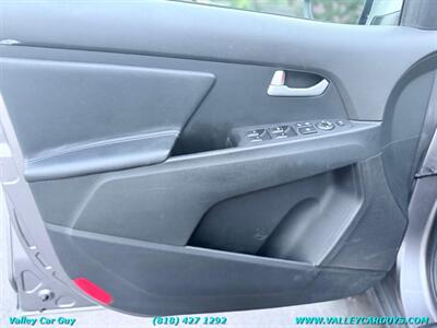 2014 Kia Sportage EX   - Photo 28 - Reseda, CA 91335