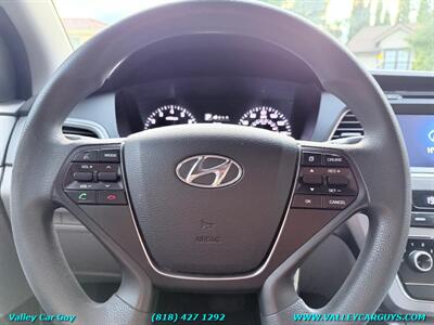 2016 Hyundai SONATA SE   - Photo 14 - Reseda, CA 91335