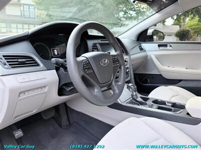 2016 Hyundai SONATA SE   - Photo 11 - Reseda, CA 91335
