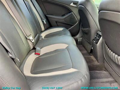 2011 Kia Optima SX Turbo   - Photo 21 - Reseda, CA 91335