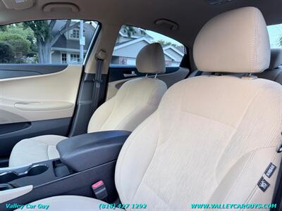 2011 Hyundai SONATA GLS - Photo 12 - Reseda, CA 91335