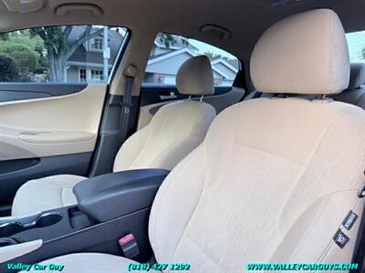 2011 Hyundai SONATA GLS   - Photo 12 - Reseda, CA 91335