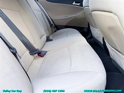 2011 Hyundai SONATA GLS   - Photo 17 - Reseda, CA 91335