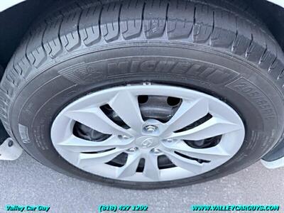 2011 Hyundai SONATA GLS   - Photo 27 - Reseda, CA 91335