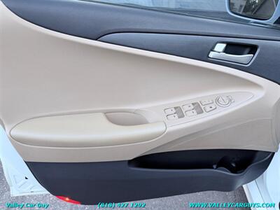 2011 Hyundai SONATA GLS - Photo 20 - Reseda, CA 91335