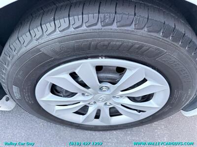 2011 Hyundai SONATA GLS - Photo 27 - Reseda, CA 91335