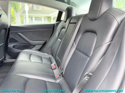 2020 Tesla Model 3 Standard Range Plus   - Photo 19 - Reseda, CA 91335