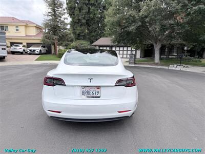 2020 Tesla Model 3 Standard Range Plus   - Photo 6 - Reseda, CA 91335