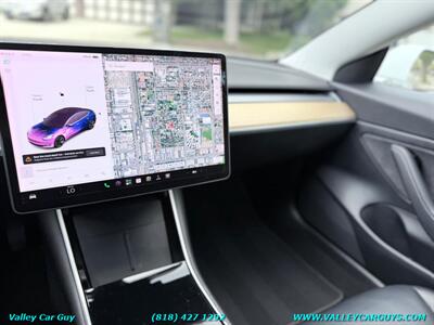 2020 Tesla Model 3 Standard Range Plus   - Photo 18 - Reseda, CA 91335