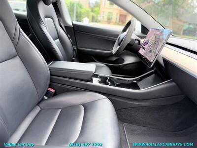 2020 Tesla Model 3 Standard Range Plus   - Photo 11 - Reseda, CA 91335