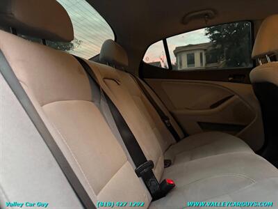 2015 Kia Optima LX   - Photo 22 - Reseda, CA 91335