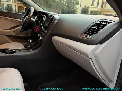 2015 Kia Optima LX   - Photo 10 - Reseda, CA 91335