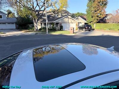 2011 Hyundai SONATA Limited   - Photo 10 - Reseda, CA 91335