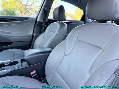 2011 Hyundai SONATA Limited   - Photo 14 - Reseda, CA 91335