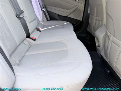 2015 Hyundai SONATA SE - Photo 17 - Reseda, CA 91335