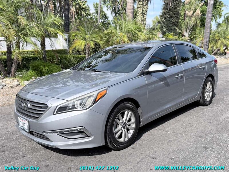 2015 Hyundai SONATA SE   - Photo 1 - Reseda, CA 91335