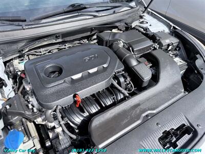2015 Hyundai SONATA SE - Photo 23 - Reseda, CA 91335