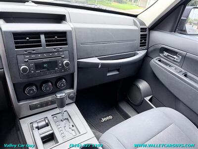 2011 Jeep Liberty Sport - Photo 18 - Reseda, CA 91335
