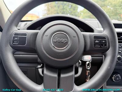 2011 Jeep Liberty Sport - Photo 16 - Reseda, CA 91335