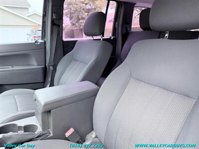 2011 Jeep Liberty Sport - Photo 12 - Reseda, CA 91335