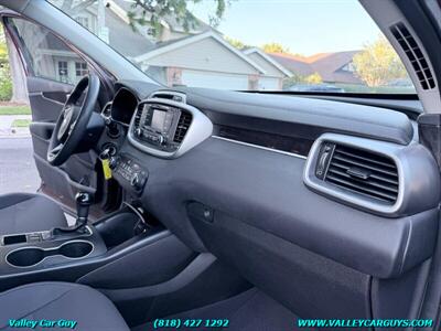 2017 Kia Sorento LX - Photo 10 - Reseda, CA 91335