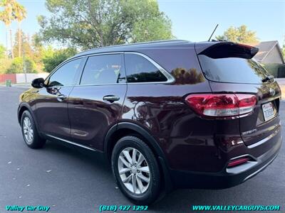 2017 Kia Sorento LX - Photo 6 - Reseda, CA 91335