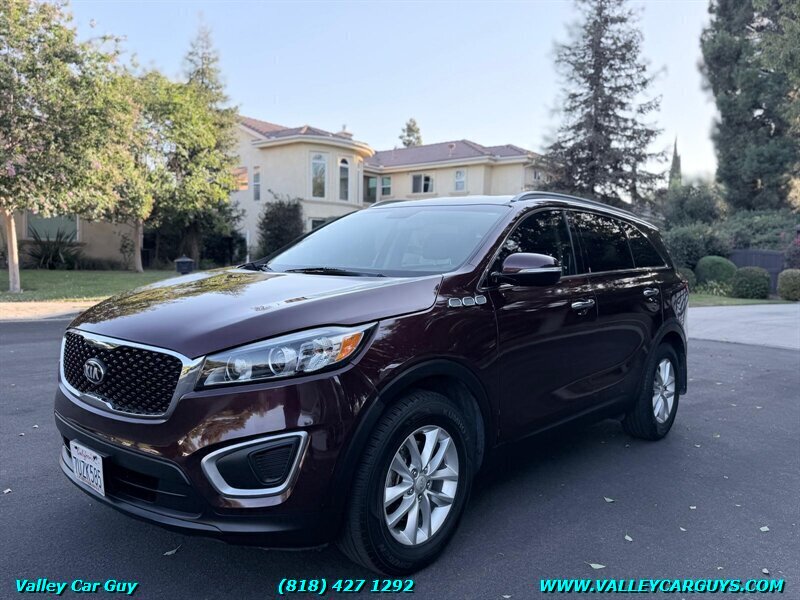 2017 Kia Sorento LX   - Photo 1 - Reseda, CA 91335
