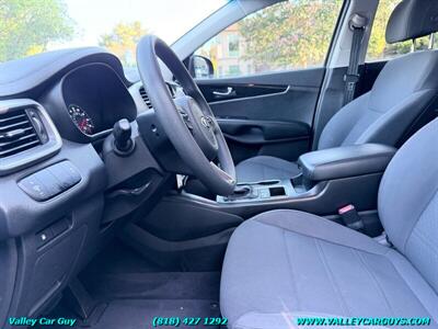 2017 Kia Sorento LX - Photo 11 - Reseda, CA 91335