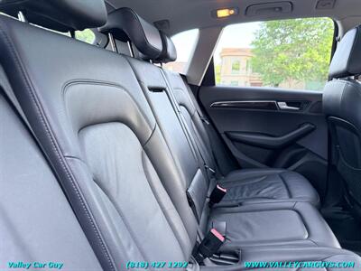 2012 Audi Q5 3.2 quattro Premium   - Photo 21 - Reseda, CA 91335