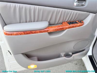 2006 Toyota Sienna XLE Limited 7 Passen - Photo 27 - Reseda, CA 91335