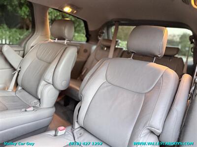 2006 Toyota Sienna XLE Limited 7 Passen - Photo 13 - Reseda, CA 91335