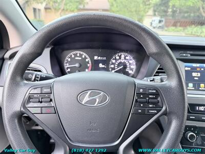 2017 Hyundai SONATA Sport - Photo 12 - Reseda, CA 91335