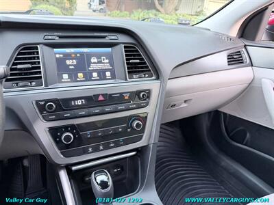 2017 Hyundai SONATA Sport - Photo 15 - Reseda, CA 91335