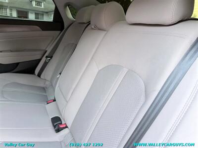 2017 Hyundai SONATA Sport - Photo 19 - Reseda, CA 91335