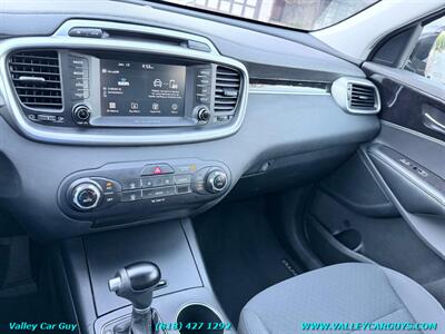 2018 Kia Sorento LX   - Photo 19 - Reseda, CA 91335