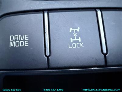 2018 Kia Sorento LX   - Photo 15 - Reseda, CA 91335